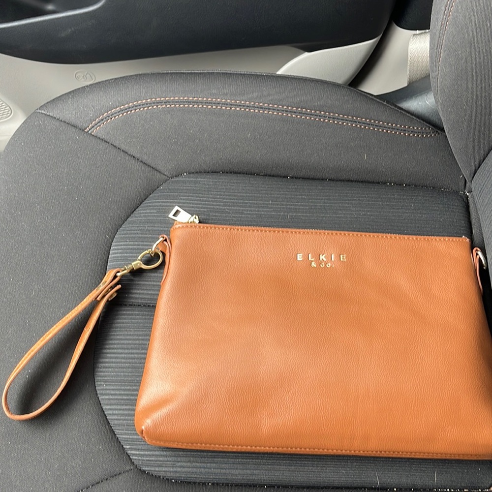 Wristlet